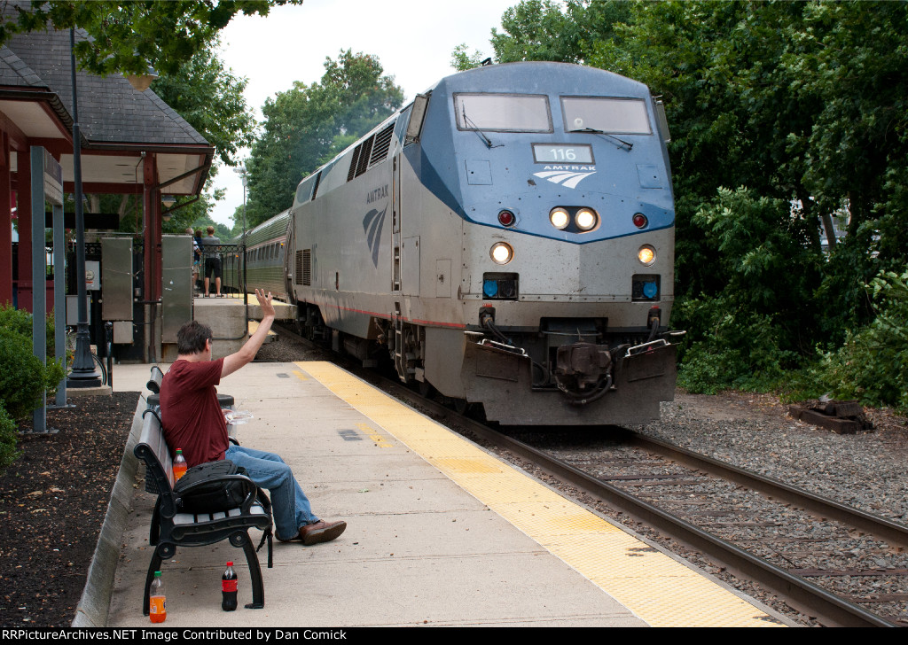 AMTK 116 Leads 693 into Exeter